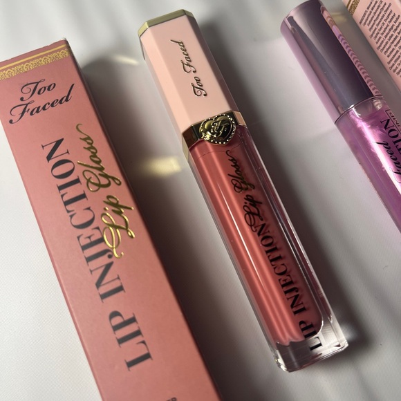 Too Faced Lip Injection Set: Wifey for Lifey Gloss & Maximum Plump Lipgloss - Picture 4 of 10